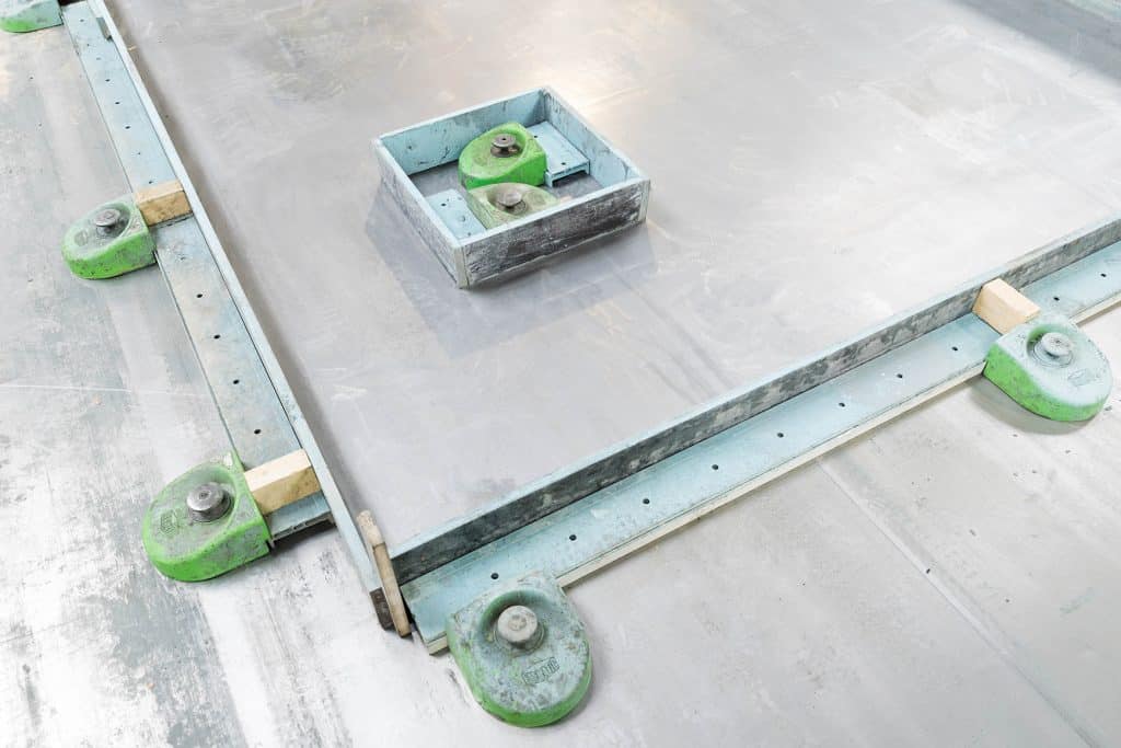 Magnet shuttering system for precast formwork. Elematic FaMe