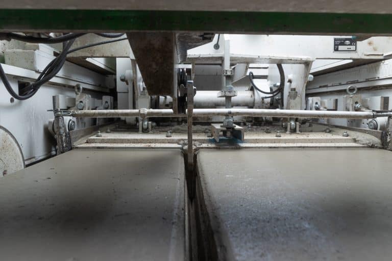 Precast filler slab production at Mid-States Concrete Industries, USA