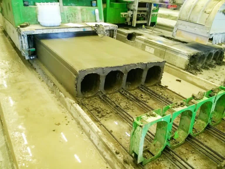 hollow core slab production with casting start plates.