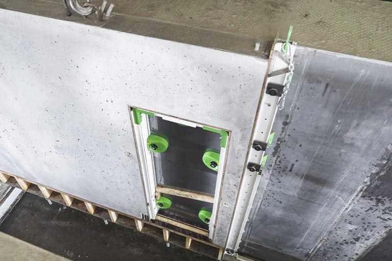 Magnet shuttering system for precast formwork, door and window mold, Elematic FaMe