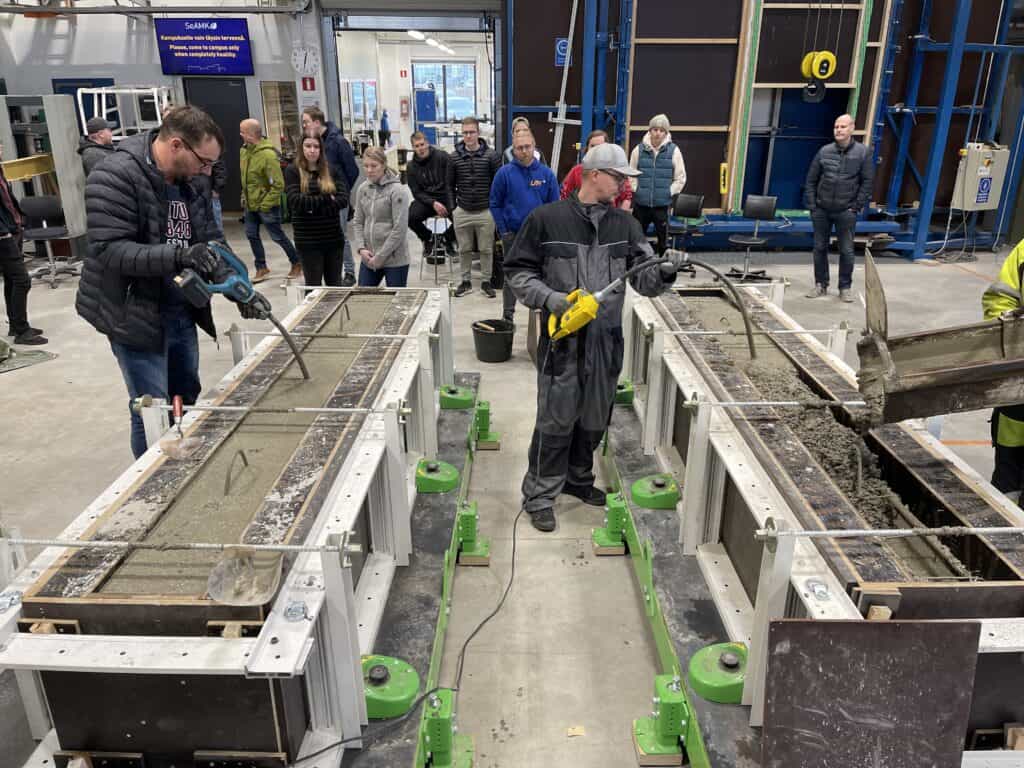 SeAMK students training casting