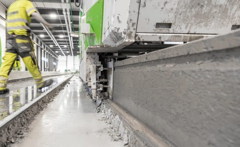 Hollow core slab production with Elematic Extruder E9.