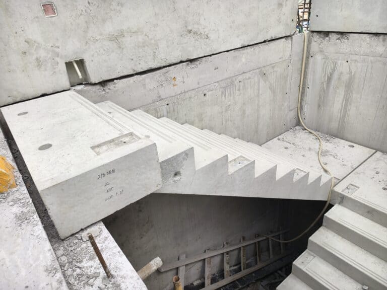 A precast staircase at Shanghai Songjiang Resettlement Housing project.