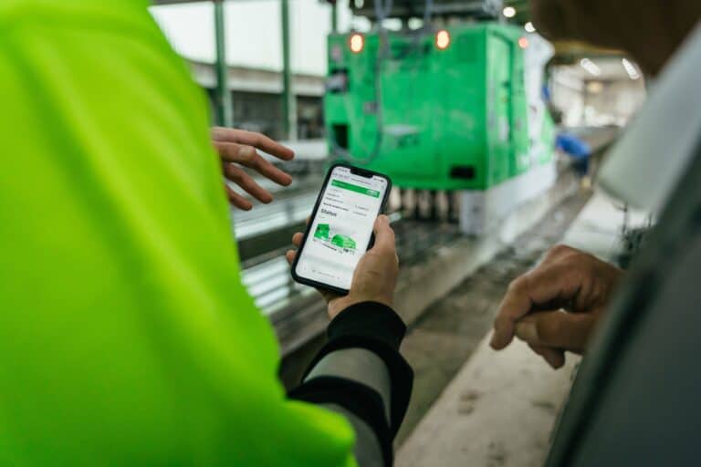 Para obter maior visibilidade sobre seus equipamentos de produção e melhorar o planejamento da manutenção, a Kastell GmbH implementou o Elematic Fleet Management  em sua linha de produção de lajes alveolares.